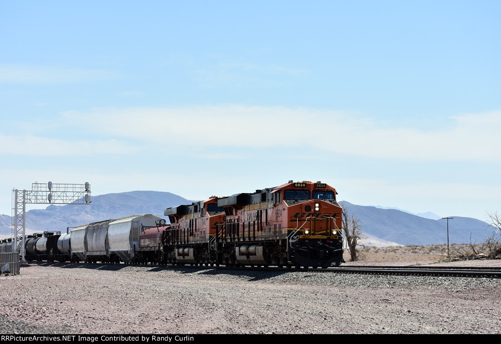 BNSF 6824 West